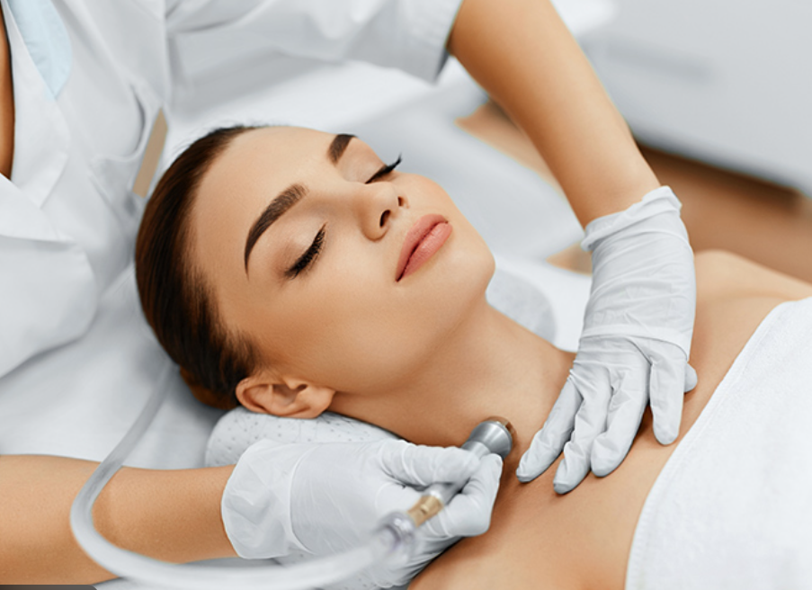 Diamond dermabrasion treatment machine